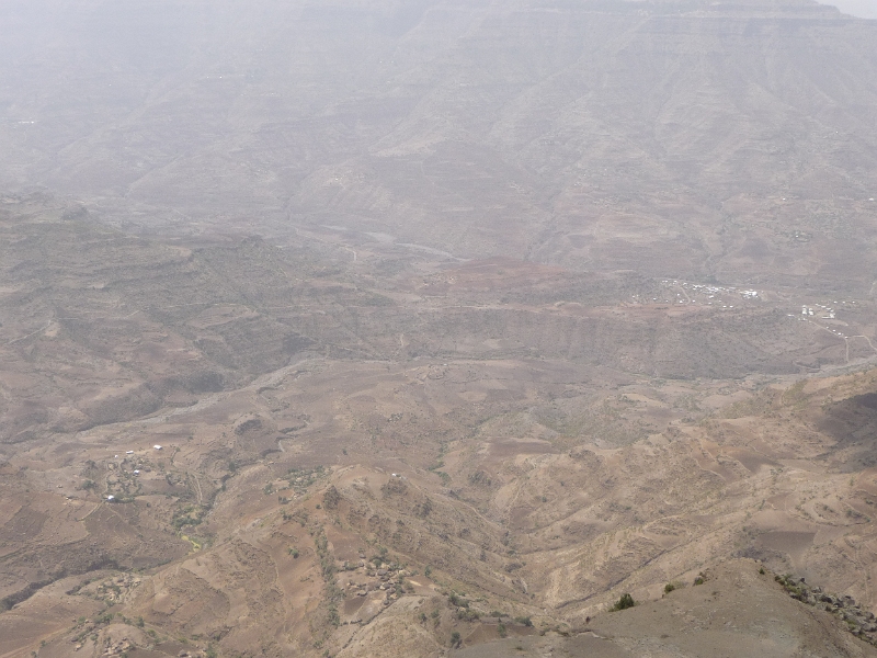 p1050069.jpg - Ethiopian highlands