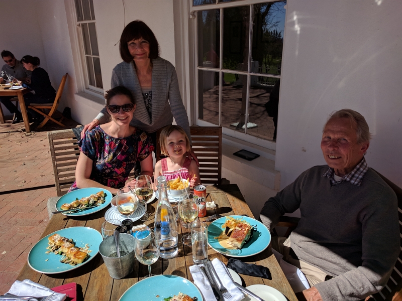 IMG_20170827_131651.jpg - Lunch in Paarl in with the fam