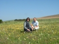 sa_09_20040067 Mom & Henk in a Darling field