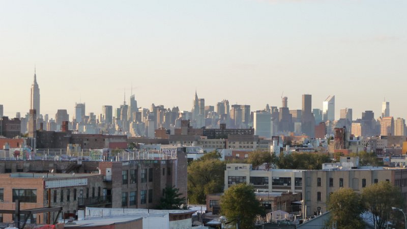 P1050415.JPG - View over Brooklyn towards Manhattan