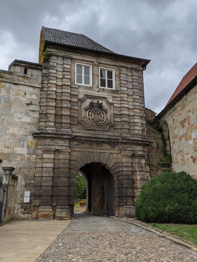 IMG_20200831_143655.jpg - Burg Bentheim entrance