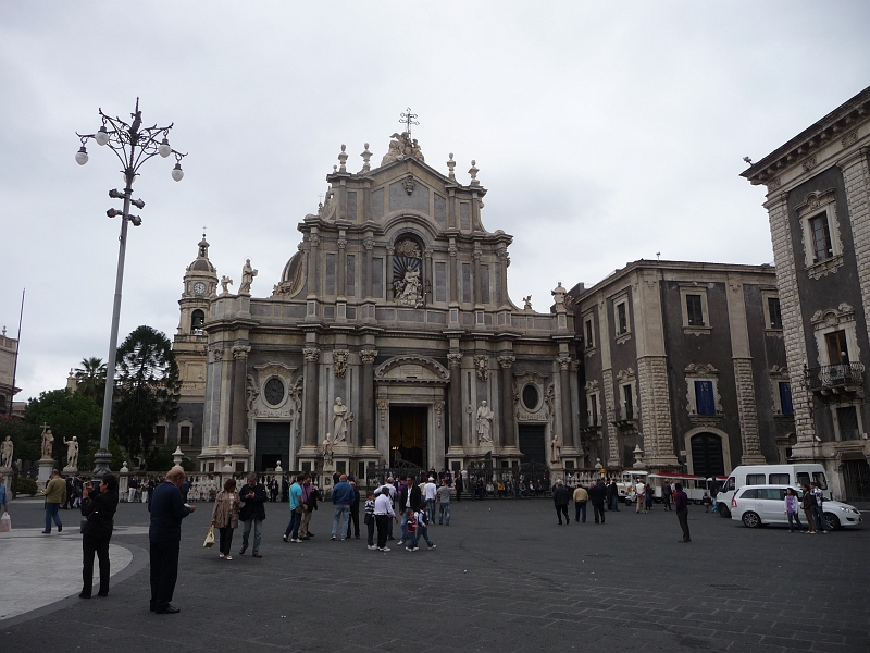 p1030155.jpg - Piazza Duomo in Catania