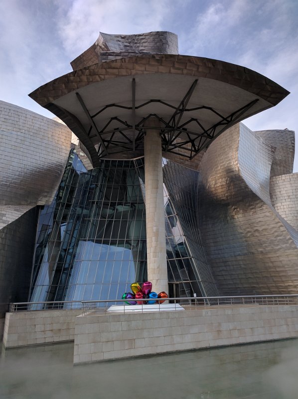 IMG_20160904_095815.jpg - Guggenheim Museum Bilbao